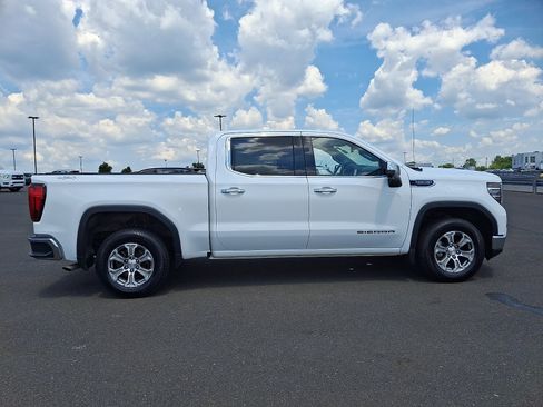 Used 2025 GMC Sierra 1500 SLT AWD/4WD image 7