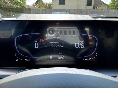 Used 2025 Kia Telluride S image 24