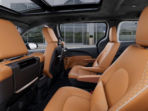 New 2026 Chrysler Pacifica Pinnacle AWD/4WD image 25