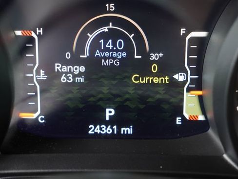 Used 2024 Jeep Wrangler Rubicon w/ Convenience Group AWD/4WD image 32