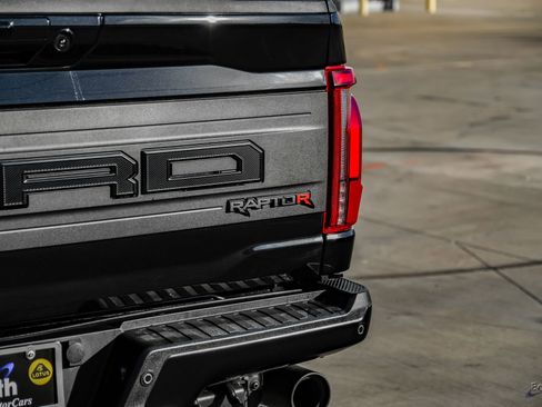 Used 2025 Ford F150 Raptor w/ Equipment Group 803A Raptor R AWD/4WD image 32
