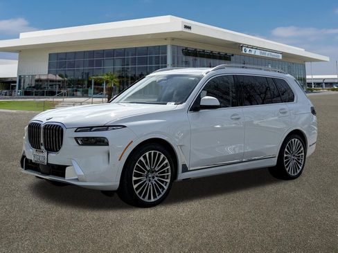 Used 2026 BMW X7 xDrive40i image 5
