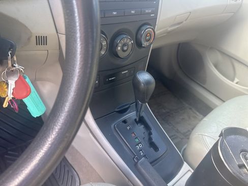 Used 2013 Toyota Corolla L image 17