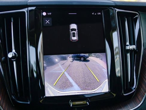 Used 2023 Volvo XC60 T8 Plus w/ Protection Package Premier image 27