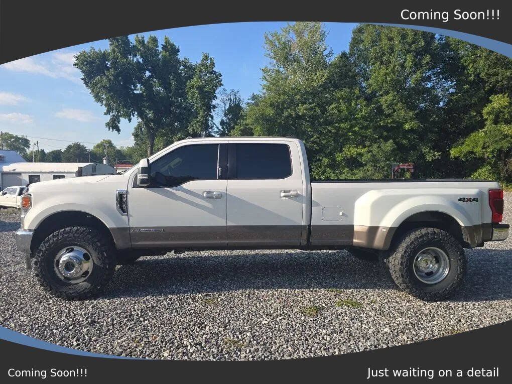 Used 2021 Ford F350 Lariat AWD/4WD image 2
