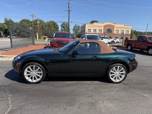Used 2007 MAZDA MX-5 Miata Grand Touring RWD image 8
