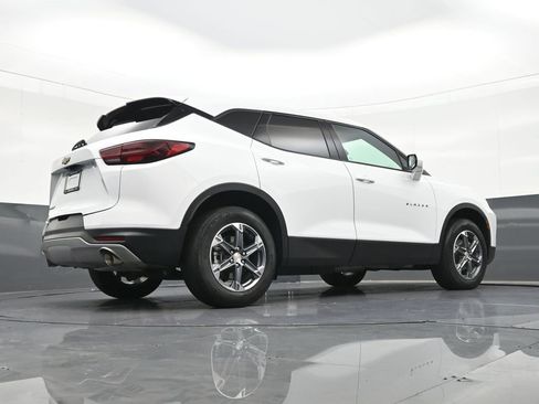 Used 2024 Chevrolet Blazer LT FWD image 32