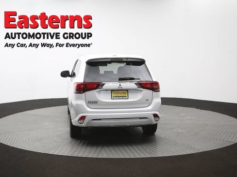 Used 2020 Mitsubishi Outlander SEL AWD/4WD image 35