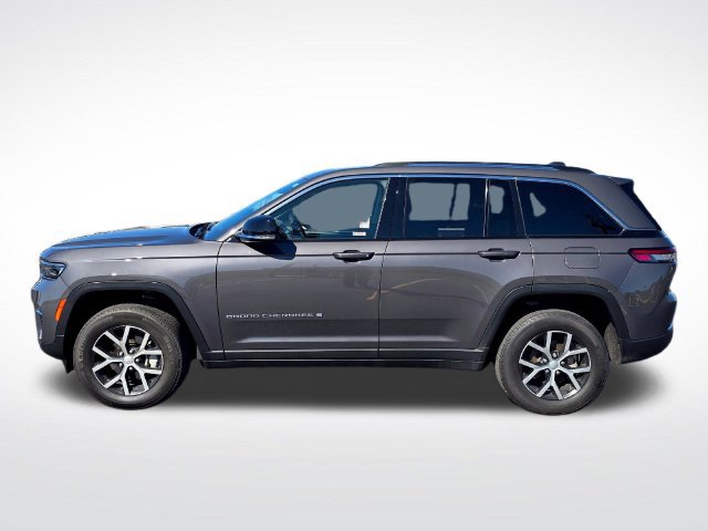 Used 2024 Jeep Grand Cherokee Limited AWD/4WD image 11