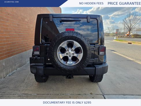 Used 2017 Jeep Wrangler Unlimited Sahara w/ Dual Top Group AWD/4WD image 20