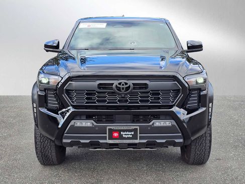 Used 2025 Toyota Tacoma TRD Off-Road w/ TRD Off Road Premium Package image 2
