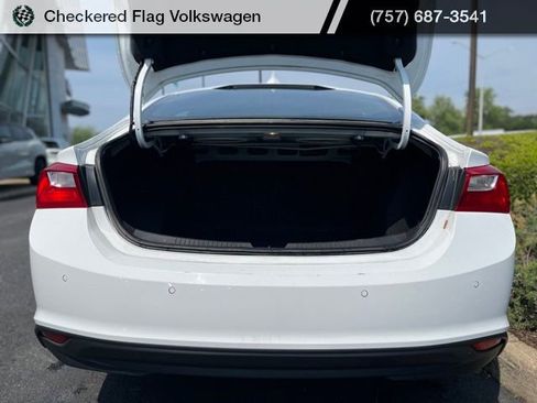 Used 2024 Chevrolet Malibu LT FWD image 31