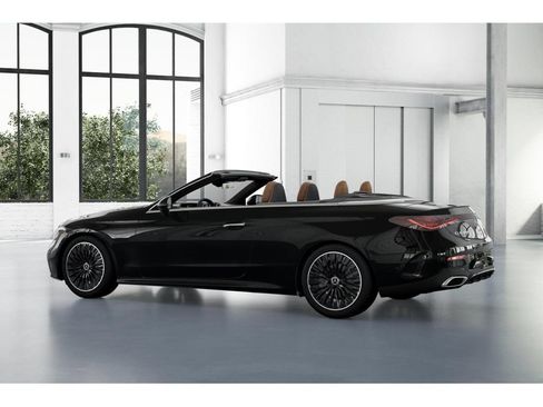 Certified 2025 Mercedes-Benz CLE 300 4MATIC Cabriolet image 31
