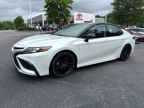 Used 2021 Toyota Camry XSE w/ Navigation Package FWD image 2