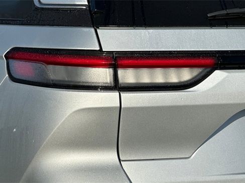 Certified 2022 Jeep Grand Cherokee Limited image 25