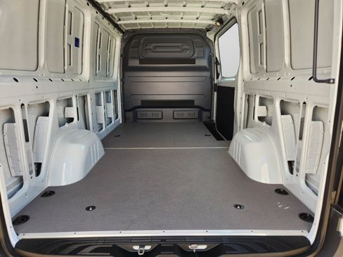 Certified 2025 Mercedes-Benz Sprinter 2500 image 19