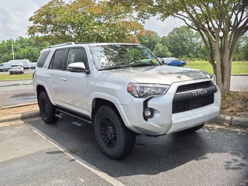 Used 2023 Toyota 4Runner SR5 Premium w/ Moonroof Package AWD/4WD image 1