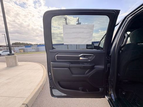 New 2026 RAM 1500 4x4 Crew Cab image 33