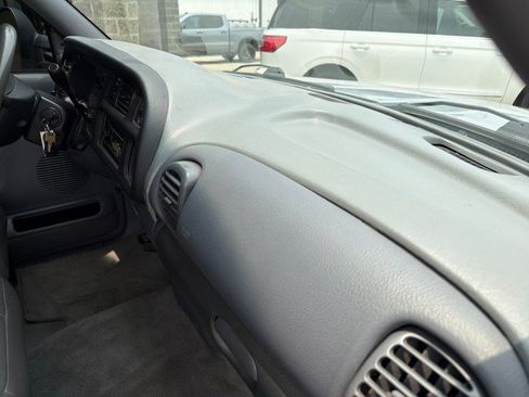 Used 2001 Dodge Ram 2500 Truck 2WD Quad Cab image 24