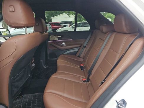 Used 2025 Mercedes-Benz GLE 450 4MATIC w/ AMG Line Exterior image 6