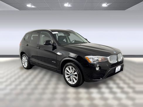 Used 2017 BMW X3 sDrive28i image 7