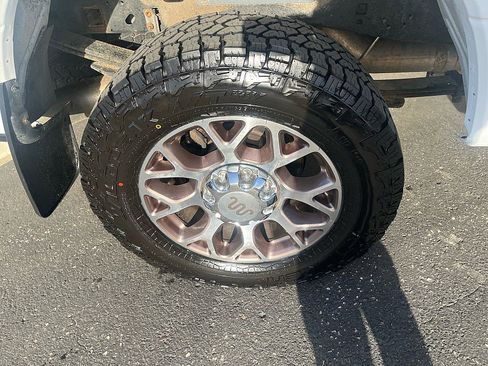 Used 2021 Ford F250 Lariat w/ Lariat Ultimate Package image 11