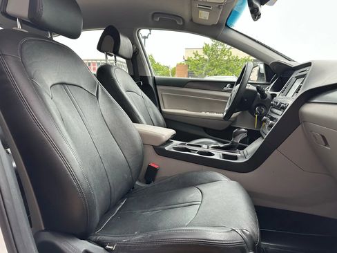 Used 2016 Hyundai Sonata Sport image 16