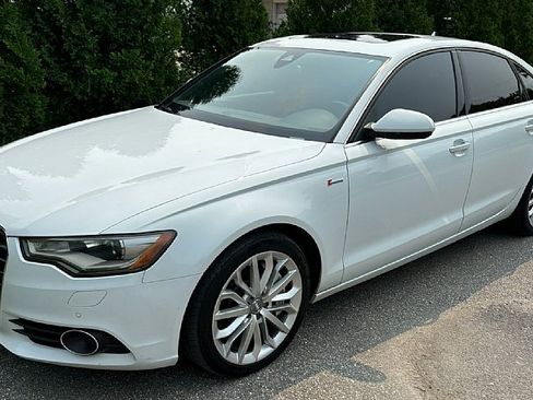 Used 2018 Audi A4 2.0T Premium w/ Convenience Package image 9