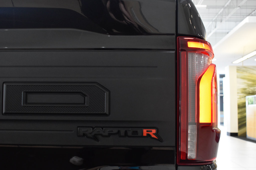 Used 2025 Ford F150 Raptor w/ Equipment Group 803A Raptor R AWD/4WD image 16