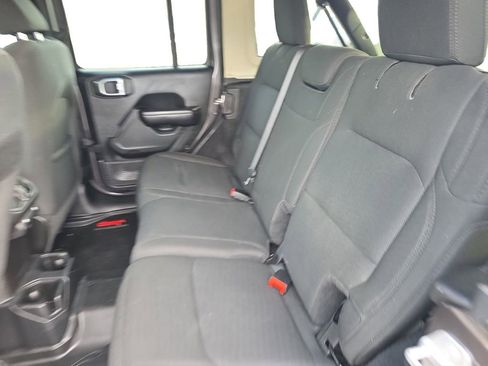 Used 2019 Jeep Wrangler Unlimited Sport S AWD/4WD image 13