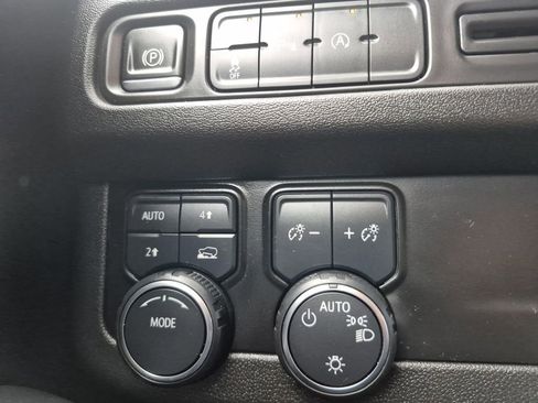 Used 2024 Chevrolet Tahoe LT image 27