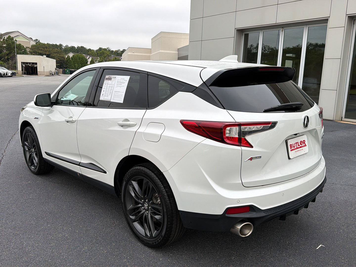 Used 2023 Acura RDX w/ Advance Package FWD image 4