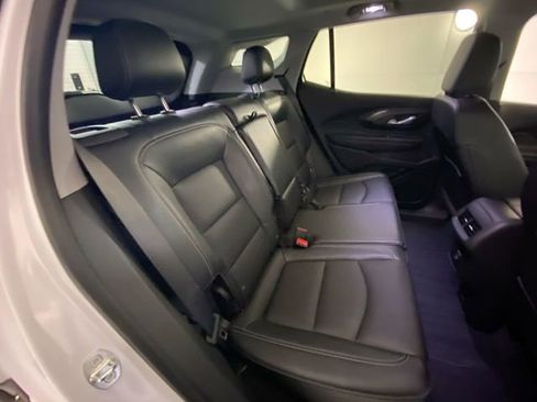 Used 2023 GMC Terrain SLT FWD image 12