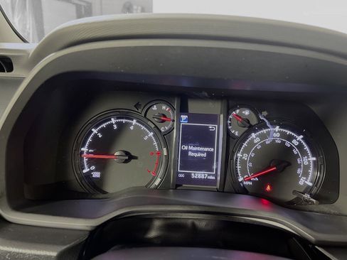 Used 2024 Toyota 4Runner SR5 AWD/4WD image 21