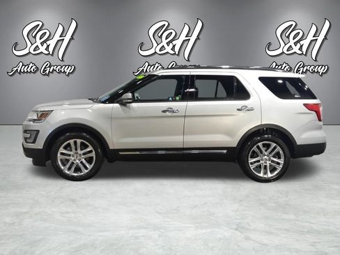 Used 2017 Ford Explorer Limited w/ Equipment Group 301A AWD/4WD image 21