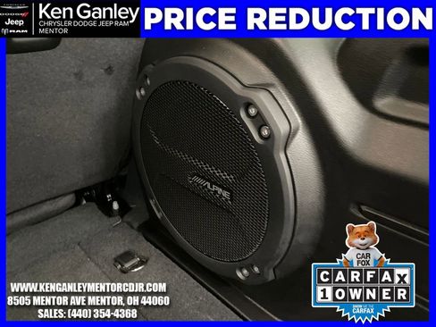 Used 2022 Jeep Wrangler Unlimited Sahara image 29