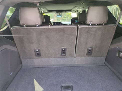 Certified 2024 Cadillac Escalade Premium Luxury Platinum image 31