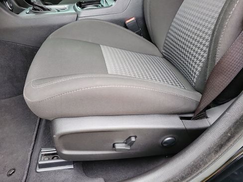 Used 2023 Dodge Charger R/T w/ Blacktop Package image 14