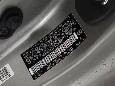 Used 2024 Lexus LC 500 Convertible w/ Touring Package image 38