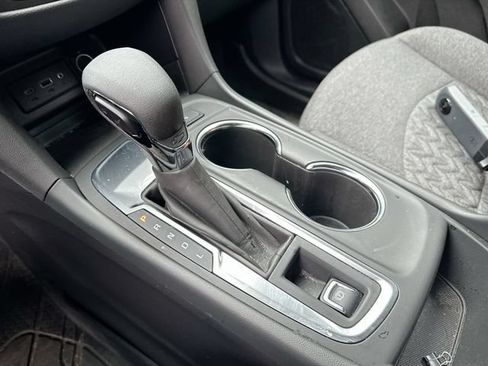 Used 2024 Chevrolet Equinox LT w/ LPO, Floor Liner Package FWD image 19