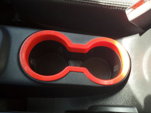 Used 2015 Jeep Wrangler Sport image 27