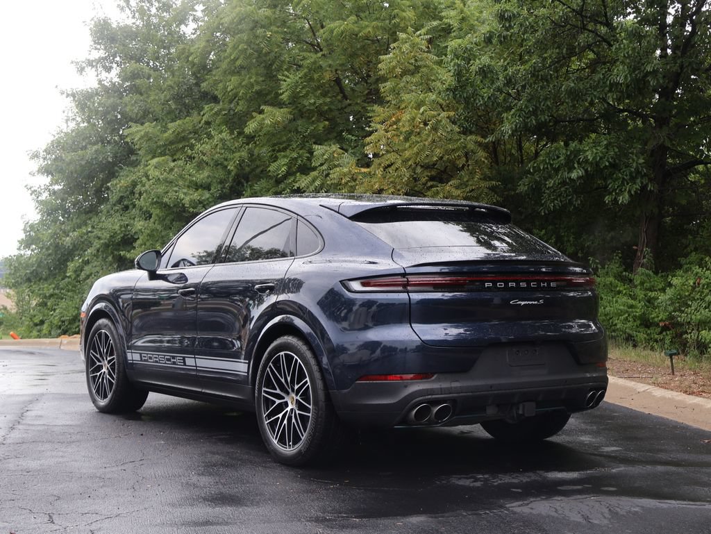 Certified 2024 Porsche Cayenne S AWD/4WD image 3