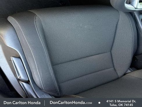 Used 2025 Honda CR-V LX image 8