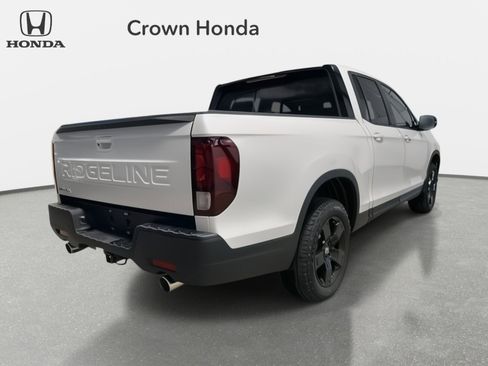 New 2026 Honda Ridgeline Black Edition image 5