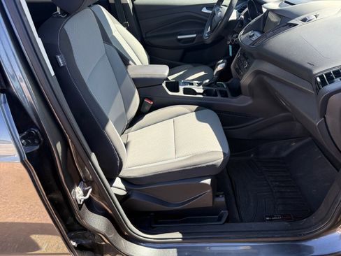 Used 2018 Ford Escape SE w/ SE Sync 3 Package image 30