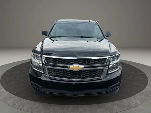 Used 2017 Chevrolet Suburban LT AWD/4WD image 4