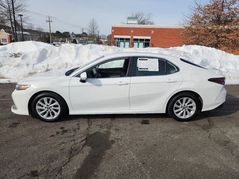 Used 2023 Toyota Camry LE w/ Cold Weather Package image 8