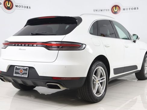 Used 2021 Porsche Macan image 3