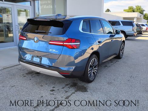 Used 2025 BMW X3 xDrive30 AWD/4WD image 3