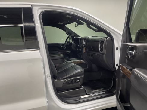 Used 2022 Chevrolet Silverado 1500 High Country AWD/4WD image 25